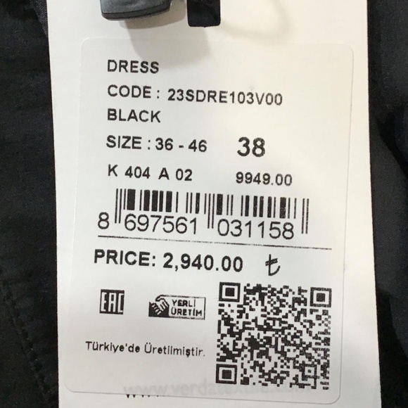 🖤 Verda Designer V-Neck Evening Gown 🖤 - Picture 4 of 5